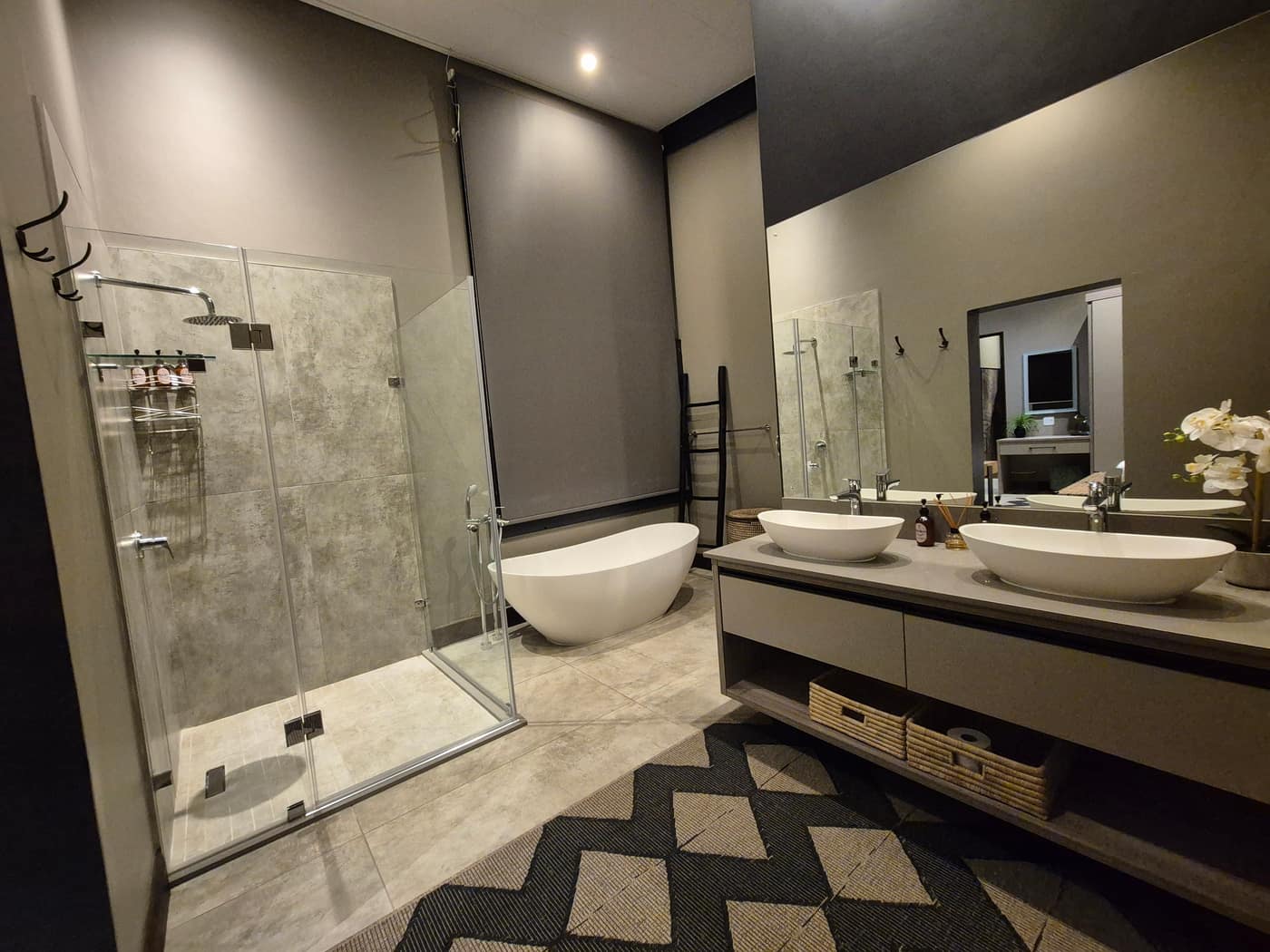 Baobab House Room 1 - interior details